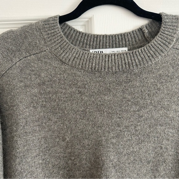 Zara Dress - Picture 3 of 8